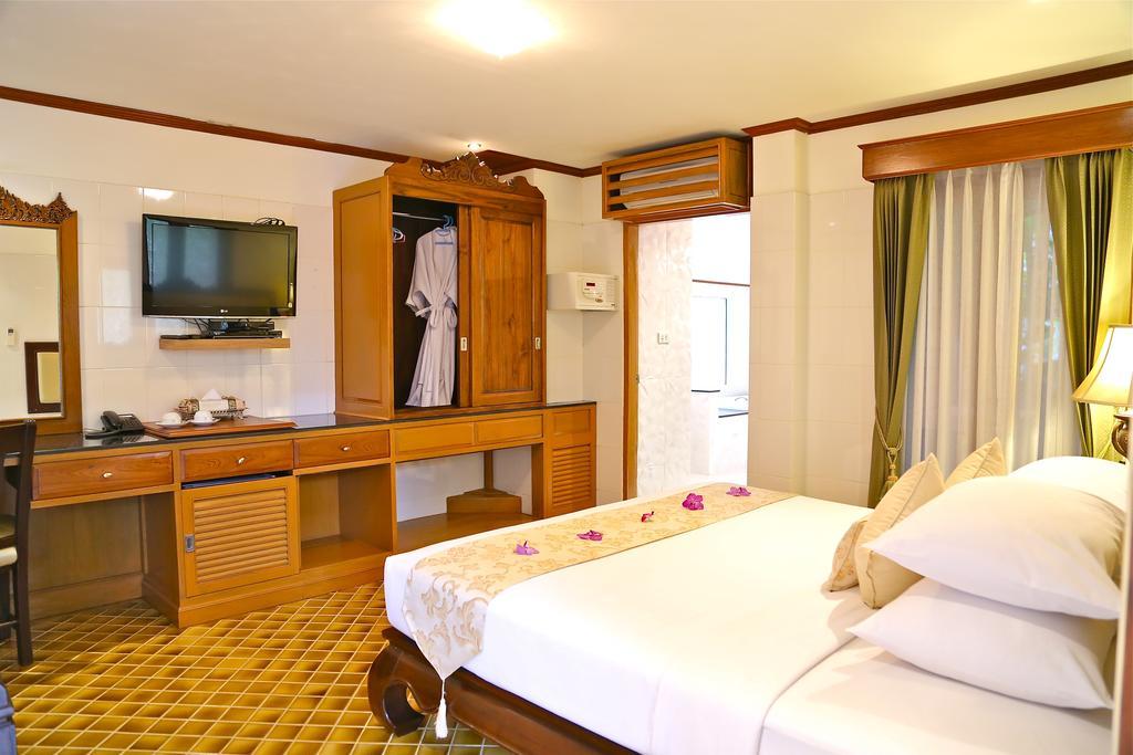 Oriental Siam Resort - Sha Extra Plus Certified Chiang Mai Exterior foto